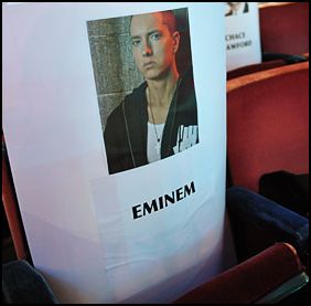 Eminem - кресло на MTV Video Music Awards 2009